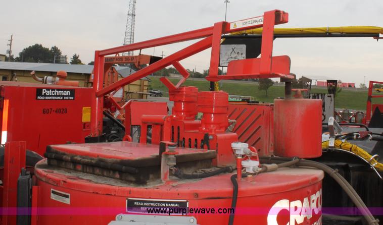 image for item E4099 2001 Craft Co SS-125 crack seal machine