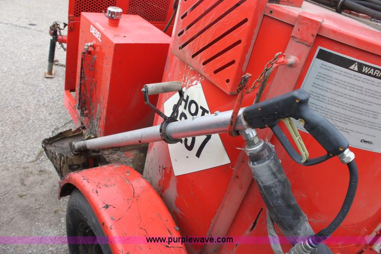 image for item E4099 2001 Craft Co SS-125 crack seal machine