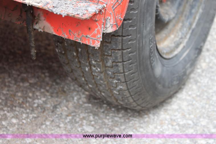 image for item E4099 2001 Craft Co SS-125 crack seal machine