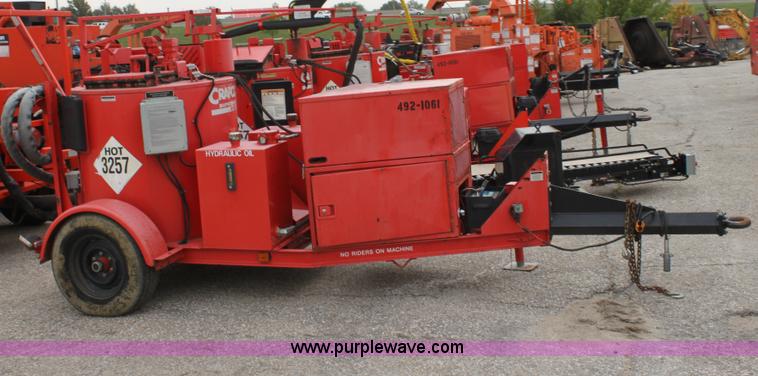 image for item E4101 2001 Craft Co SS-125 crack seal machine