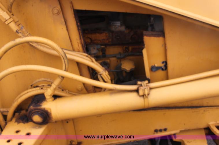 image for item E4106 1997 John Deere 310E backhoe