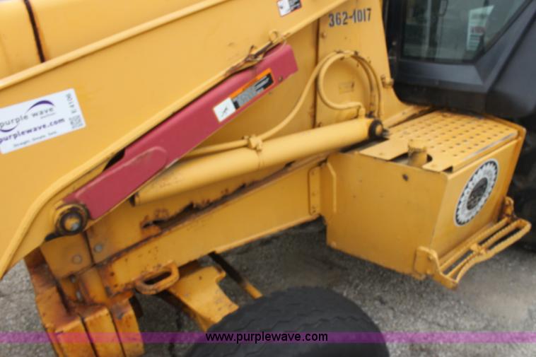 image for item E4106 1997 John Deere 310E backhoe