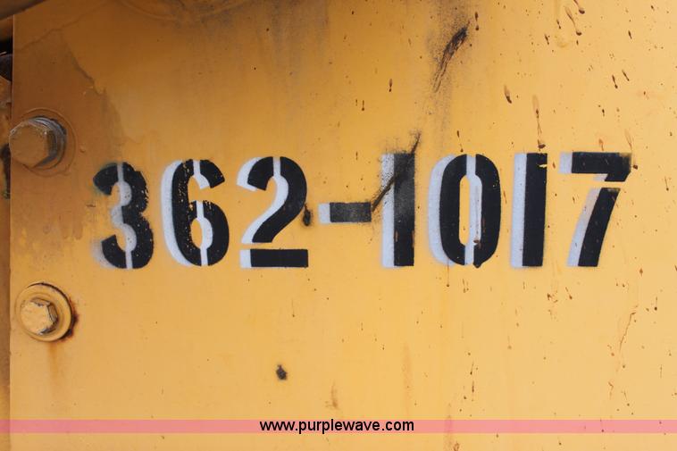 image for item E4106 1997 John Deere 310E backhoe