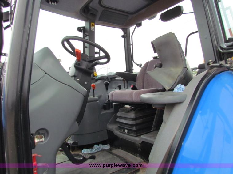 image for item E4117 2003 Ford TS100 tractor