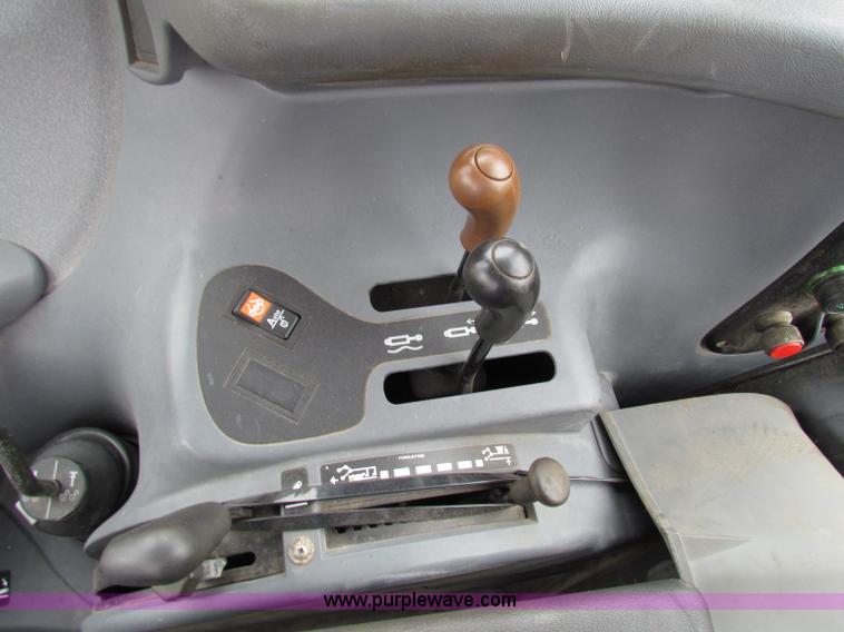 image for item E4117 2003 Ford TS100 tractor