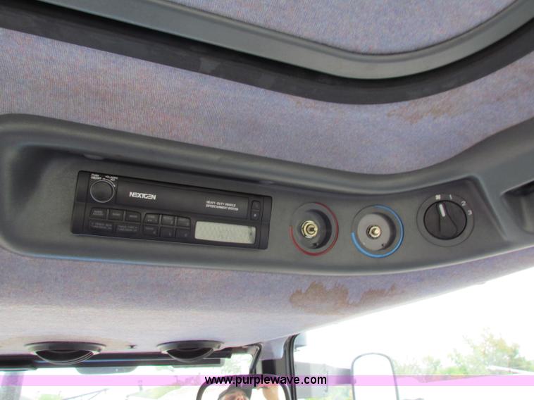 image for item E4117 2003 Ford TS100 tractor