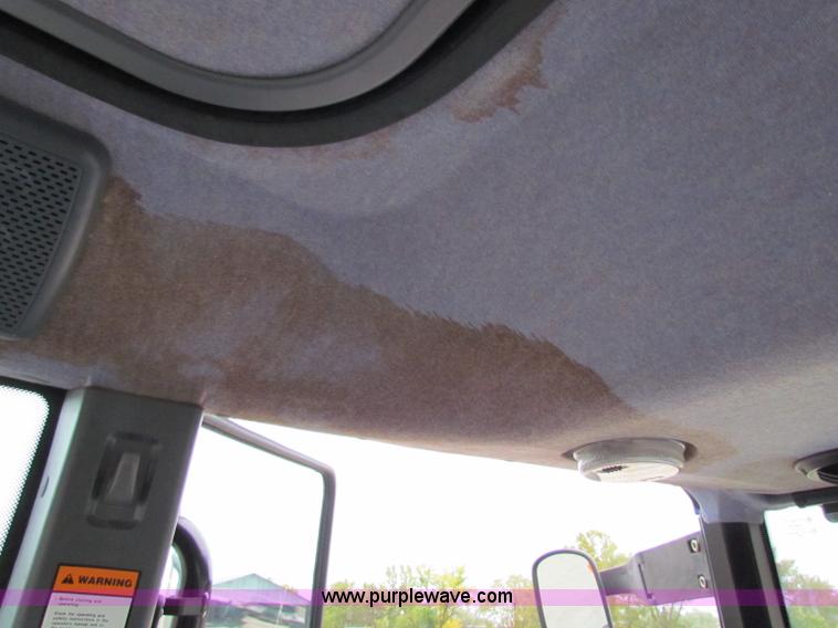 image for item E4117 2003 Ford TS100 tractor