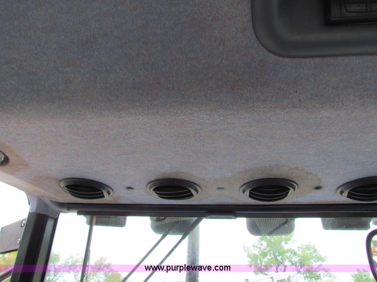 image for item E4117 2003 Ford TS100 tractor