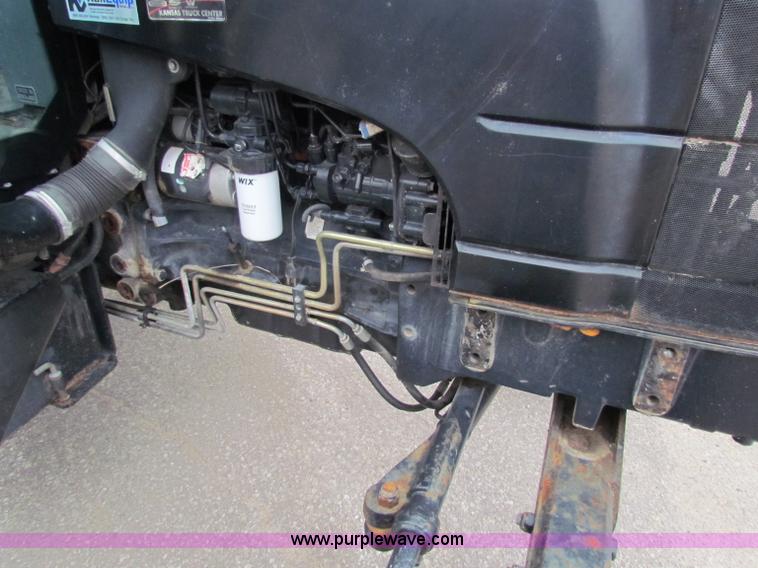 image for item E4117 2003 Ford TS100 tractor