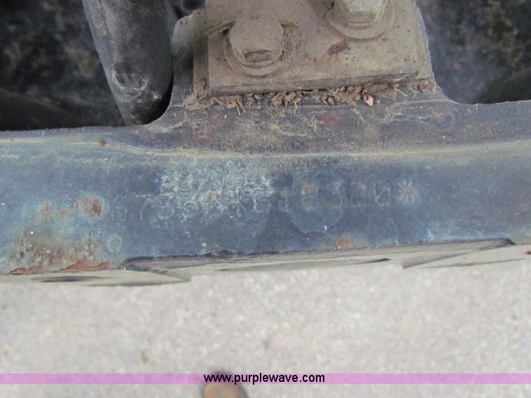 image for item E4117 2003 Ford TS100 tractor