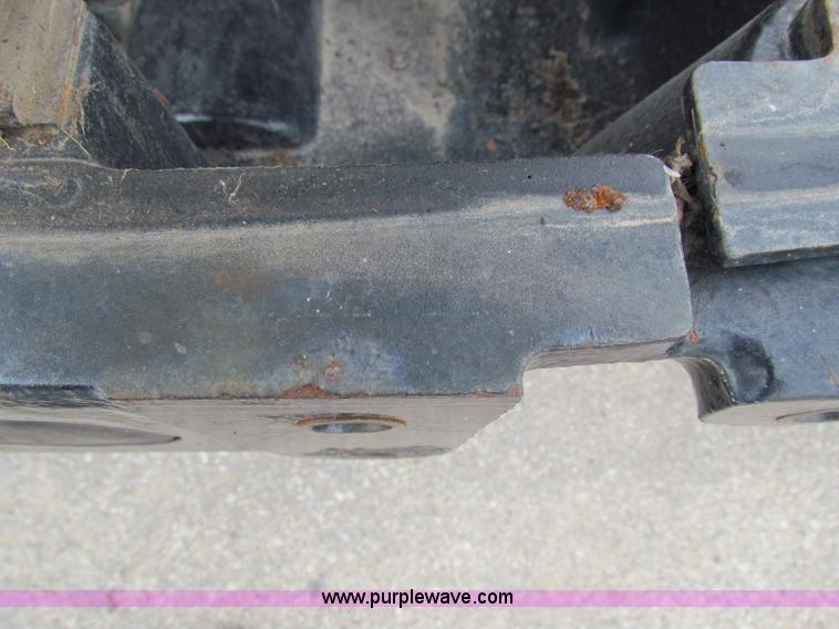 image for item E4117 2003 Ford TS100 tractor