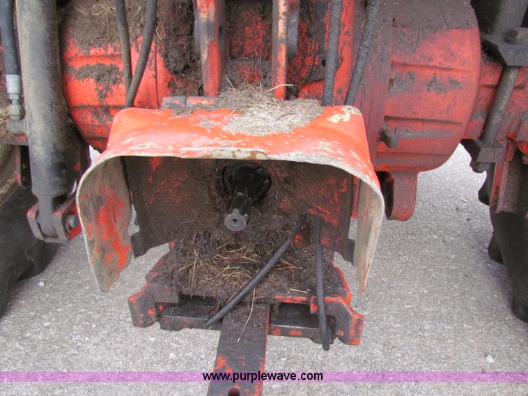 image for item E4118 1999 New Holland TS100 tractor