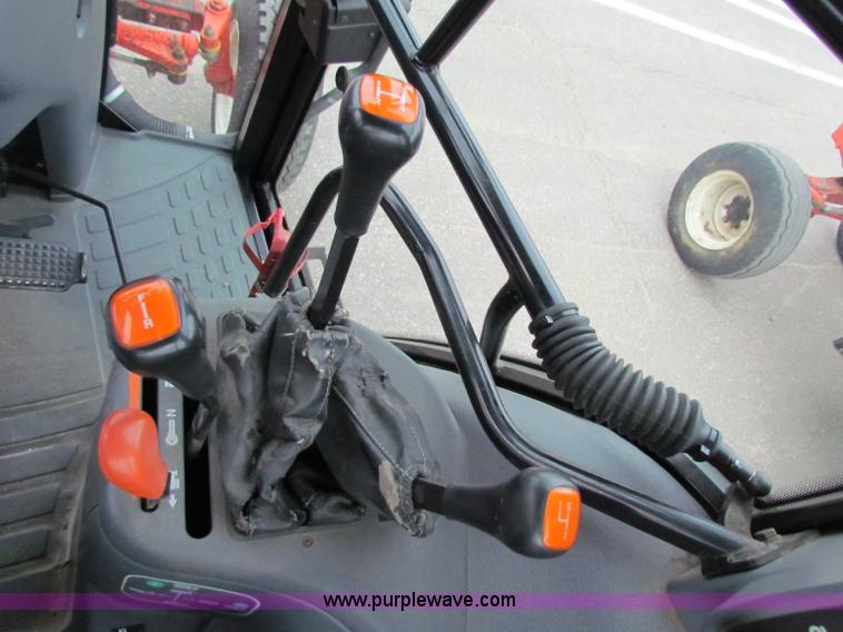 image for item E4121 1999 New Holland TS100 tractor