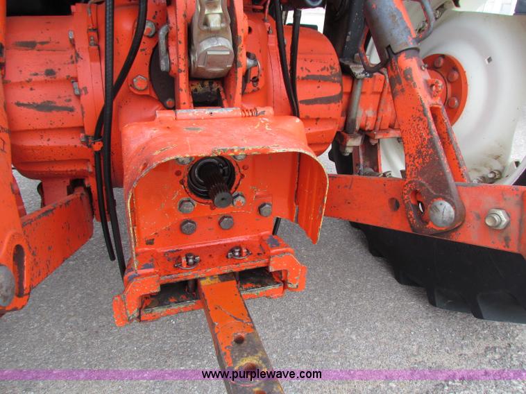 image for item E4121 1999 New Holland TS100 tractor