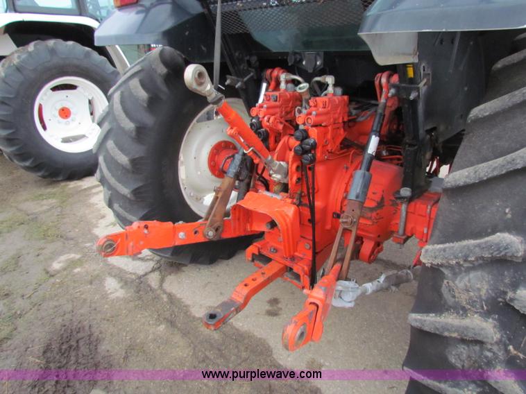 image for item E4123 1999 New Holland TS100 tractor