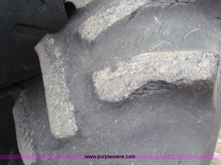 image for item E4123 1999 New Holland TS100 tractor