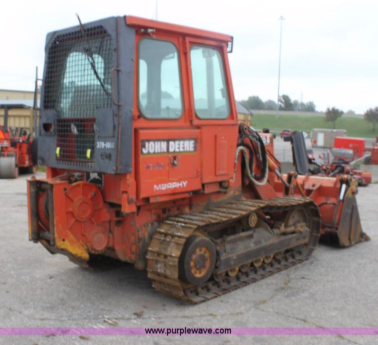 image for item E4126 1998 John Deere 555G track loader