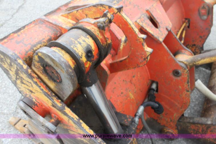 image for item E4126 1998 John Deere 555G track loader