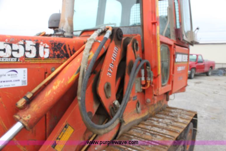 image for item E4126 1998 John Deere 555G track loader