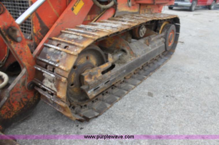 image for item E4126 1998 John Deere 555G track loader