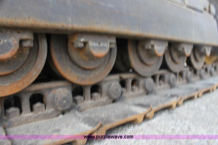 image for item E4126 1998 John Deere 555G track loader