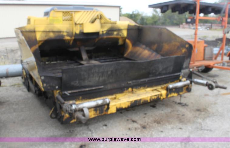 image for item E4133 2009 Bomag BF815 asphalt paver