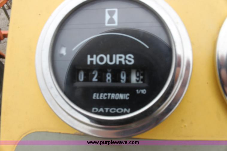 image for item E4133 2009 Bomag BF815 asphalt paver