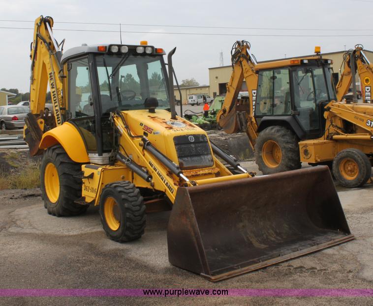 image for item E4145 2006 New Holland B95 backhoe