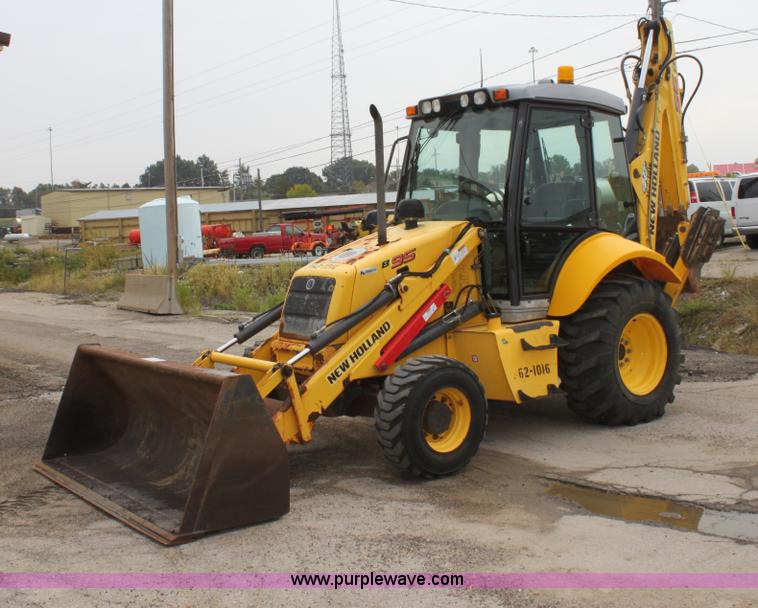 image for item E4145 2006 New Holland B95 backhoe