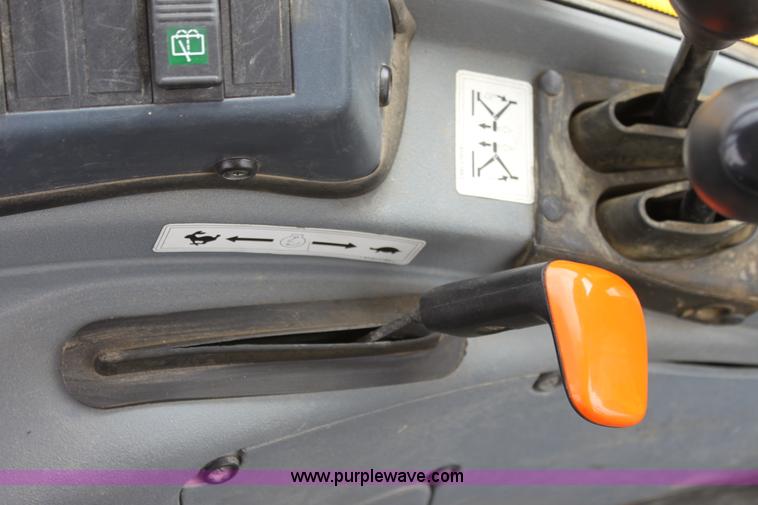 image for item E4145 2006 New Holland B95 backhoe