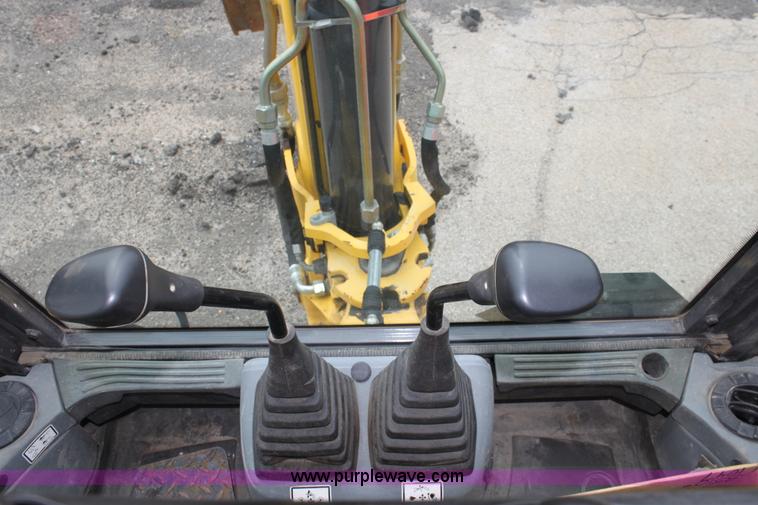 image for item E4145 2006 New Holland B95 backhoe