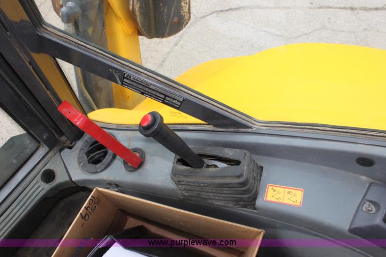 image for item E4145 2006 New Holland B95 backhoe