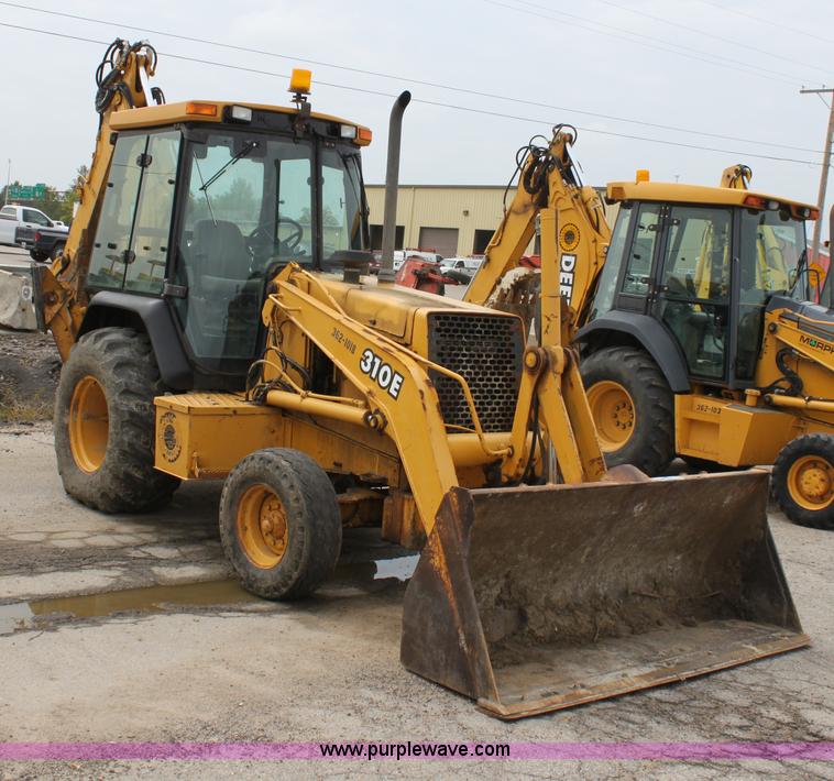 image for item E4146 1998 John Deere 310E backhoe