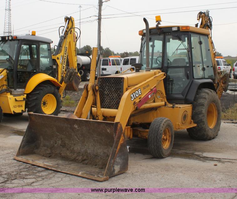image for item E4146 1998 John Deere 310E backhoe