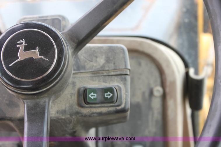 image for item E4146 1998 John Deere 310E backhoe