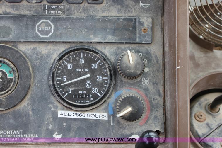 image for item E4146 1998 John Deere 310E backhoe