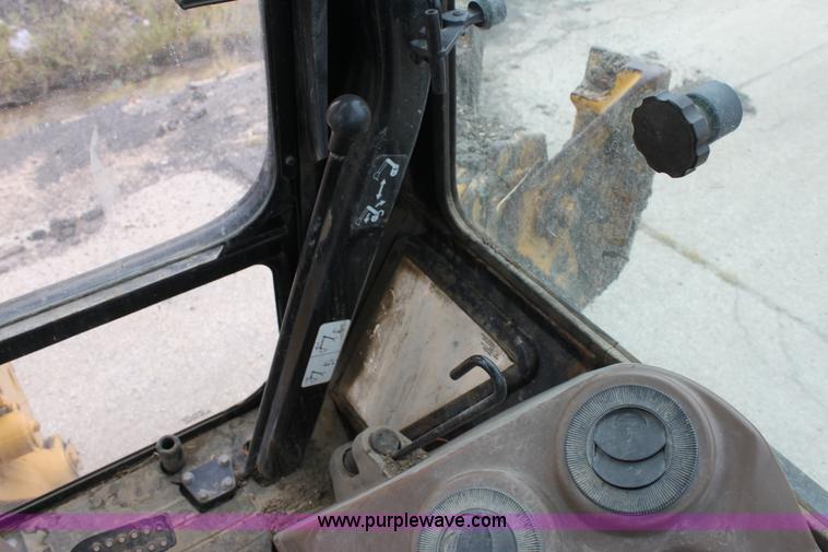 image for item E4146 1998 John Deere 310E backhoe