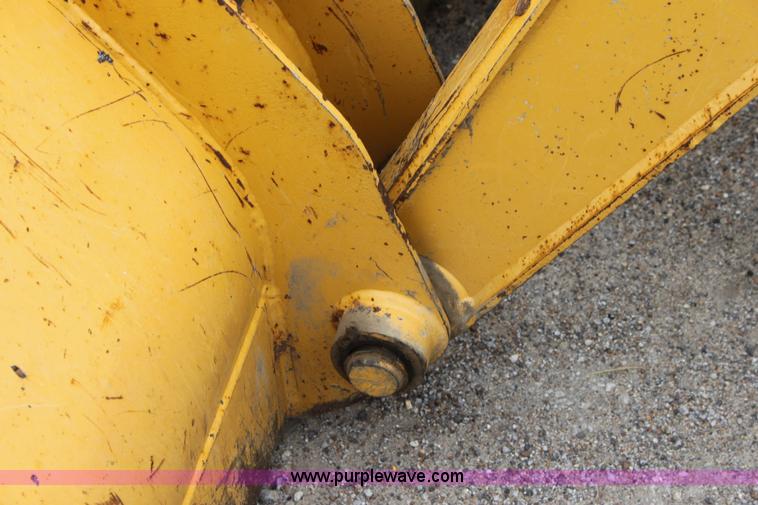 image for item E4146 1998 John Deere 310E backhoe