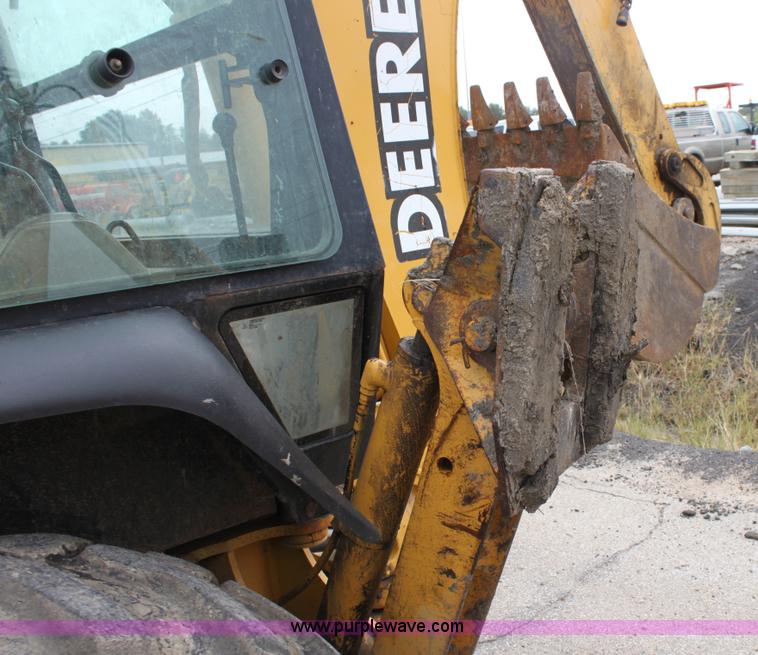 image for item E4146 1998 John Deere 310E backhoe