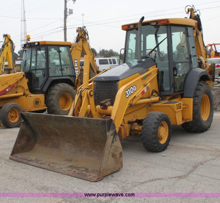 image for item E4147 2004 John Deere 310G backhoe