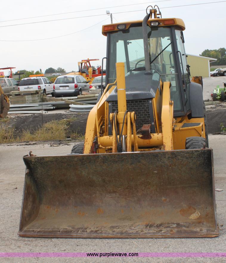 image for item E4147 2004 John Deere 310G backhoe