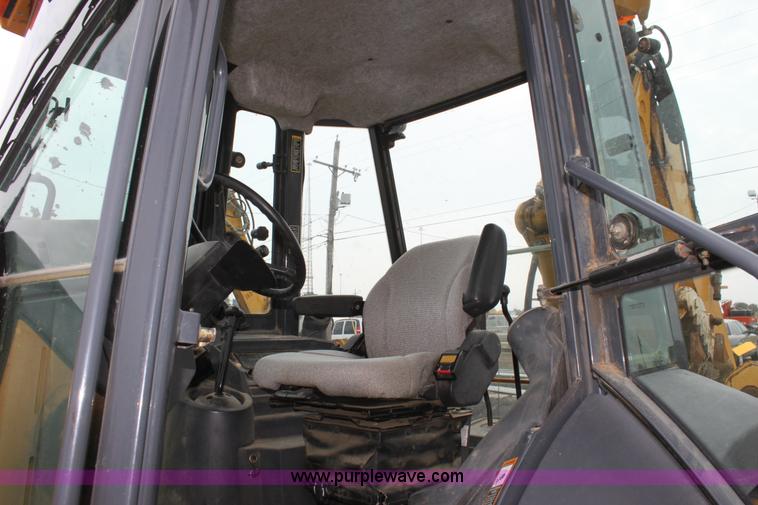 image for item E4147 2004 John Deere 310G backhoe
