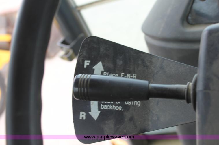 image for item E4147 2004 John Deere 310G backhoe