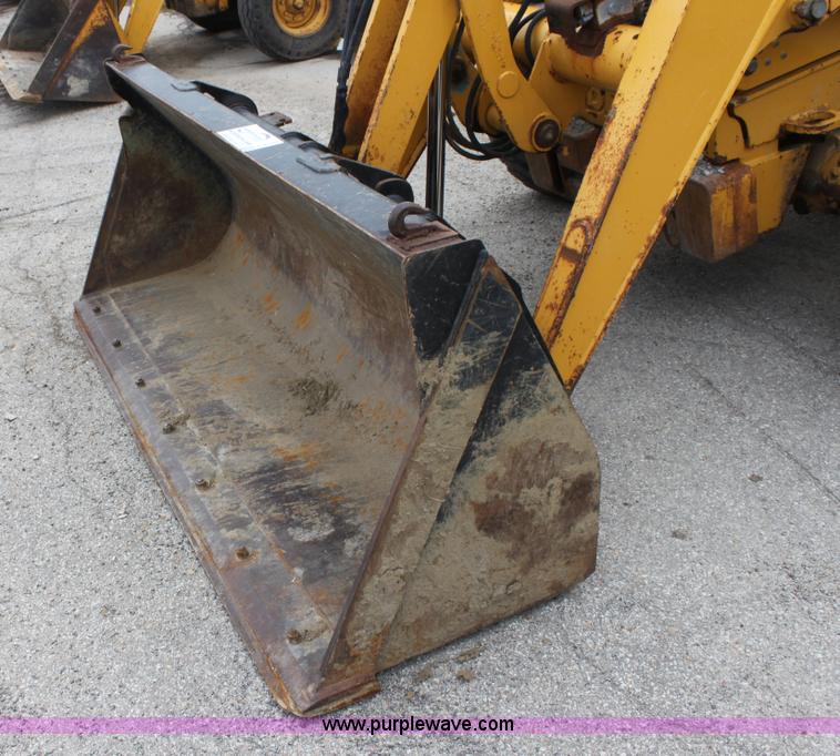 image for item E4147 2004 John Deere 310G backhoe