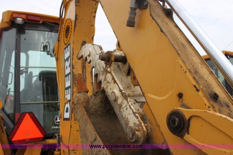 image for item E4147 2004 John Deere 310G backhoe