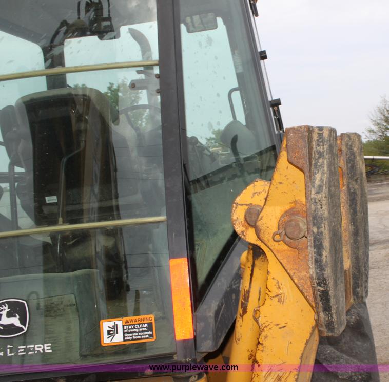 image for item E4147 2004 John Deere 310G backhoe