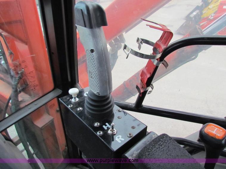 image for item E4150 2000 New Holland TS100 tractor