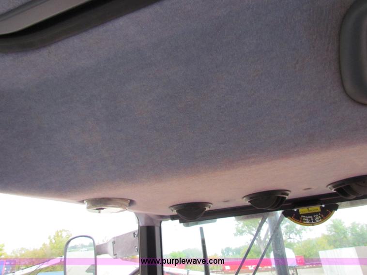 image for item E4150 2000 New Holland TS100 tractor