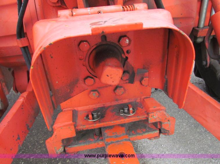 image for item E4150 2000 New Holland TS100 tractor