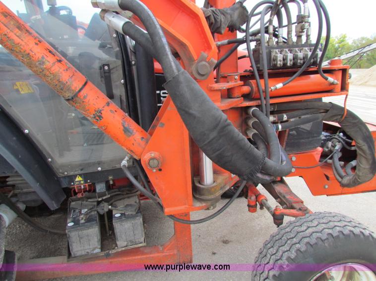 image for item E4150 2000 New Holland TS100 tractor